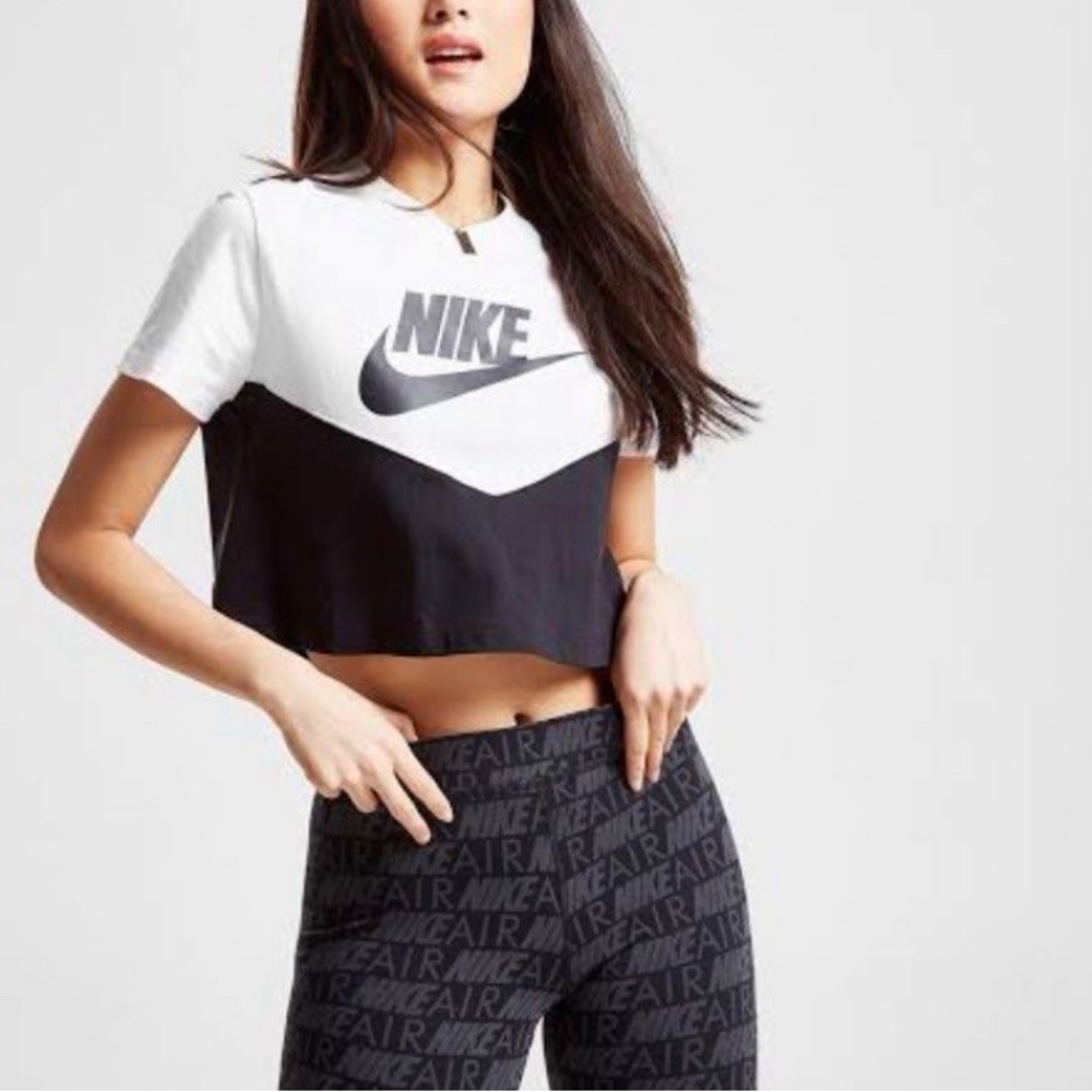 Nike heritage crop top sz S